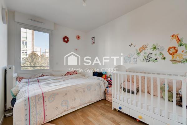 immeuble 2020, beau T3 ensoleillé avec s a terrasse