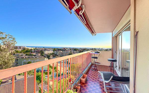 Appartement à vendre    5 pièces • 97,30 m2 Cagnes-sur-Mer