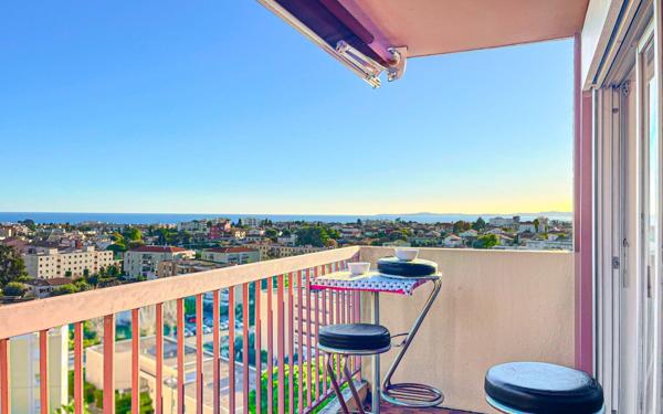 Appartement à vendre    5 pièces • 97,30 m2 Cagnes-sur-Mer