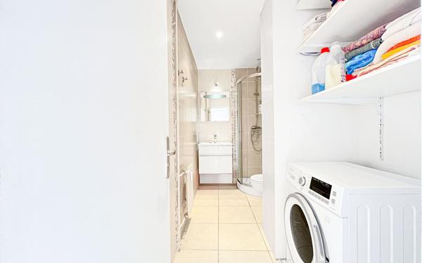 Appartement à vendre    5 pièces • 97,30 m2 Cagnes-sur-Mer