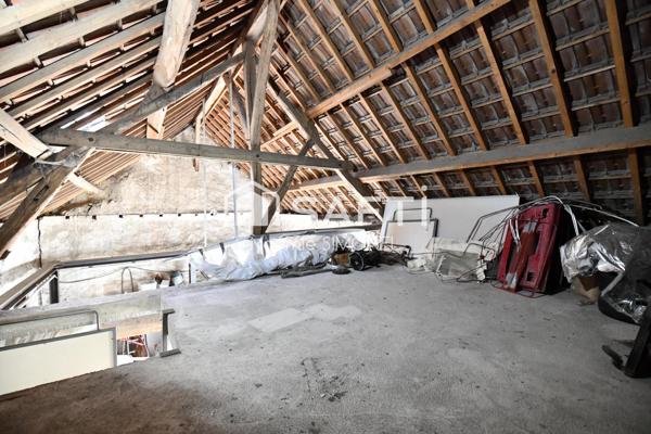 Corps de bâtiment à rénover !