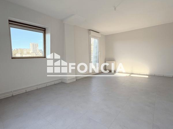 Location Appartement 5 pièces 125.6 m² - ENTREE B Limoges 87000