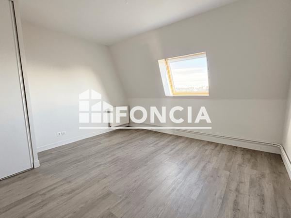 Location Appartement 5 pièces 125.6 m² - ENTREE B Limoges 87000