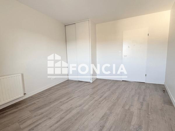Location Appartement 5 pièces 125.6 m² - ENTREE B Limoges 87000