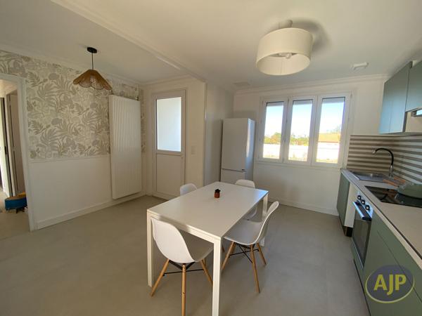 Maison à louer Boussay : 5 pièces, 73m² avec 3 chambre(s) à 900€ - AJP Immobilier Clisson