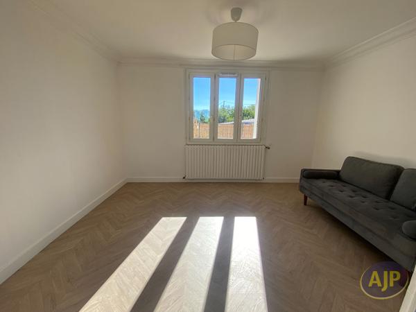 Maison à louer Boussay : 5 pièces, 73m² avec 3 chambre(s) à 900€ - AJP Immobilier Clisson