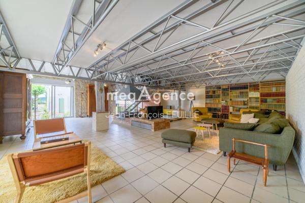 Maison à Eymet, 24500 - 10 pièces 400m²