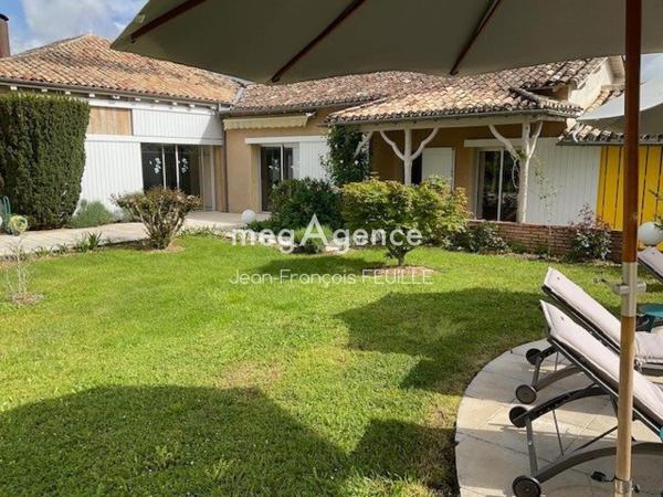 Maison à Eymet, 24500 - 10 pièces 400m²