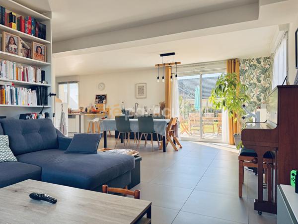 Vente
                Maison125 m² - 6 Pièces -
                    AGNEAUX (50180)