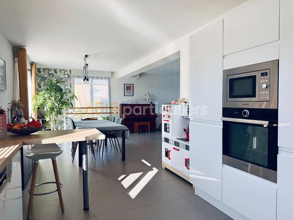Vente
                Maison125 m² - 6 Pièces -
                    AGNEAUX (50180)