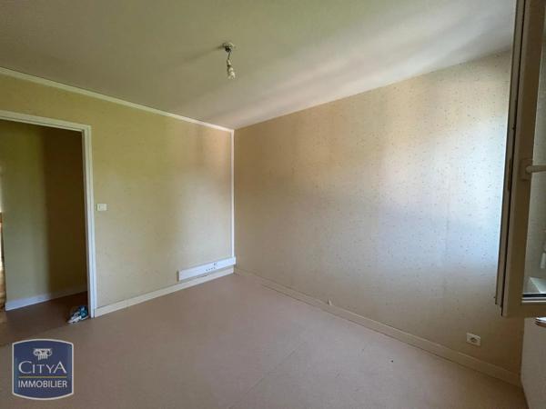 Appartement à louer 6 pièces 124.85m² Tulle (19000)