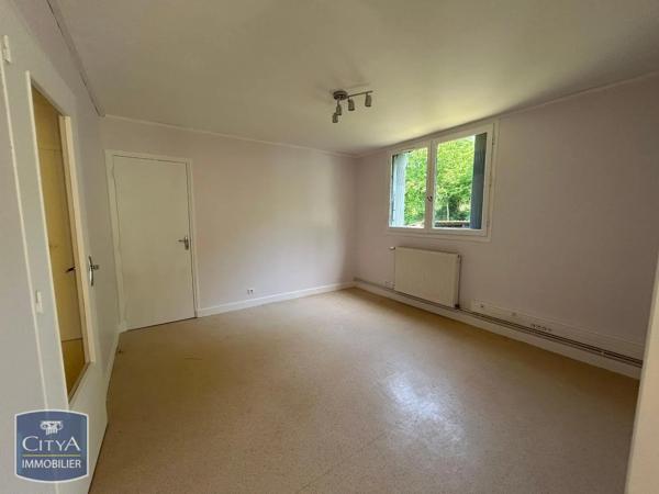 Appartement à louer 6 pièces 124.85m² Tulle (19000)