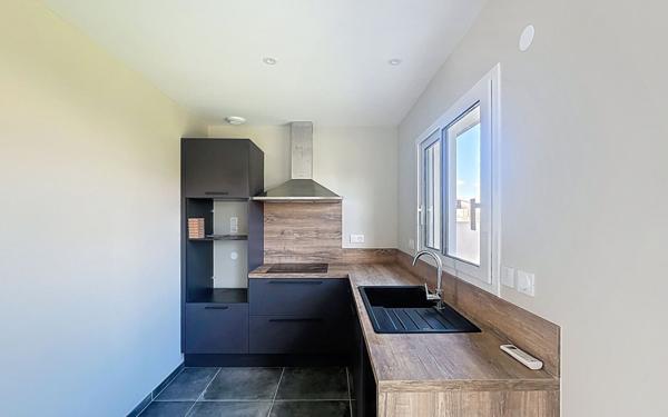 Maison à louer    4 pièces •  Tournon-sur-Rhône