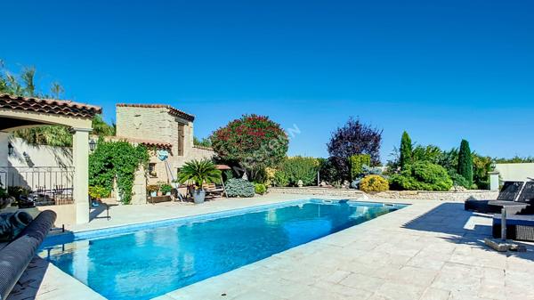 Terrain à bâtir à Gignac-la-Nerthe avec piscine - 269 000 €