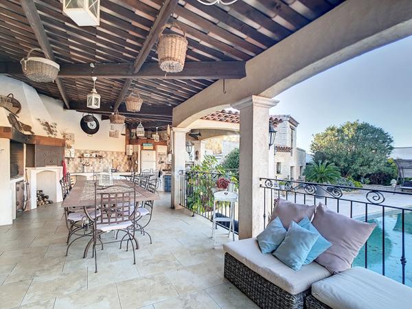 Terrain à bâtir à Gignac-la-Nerthe avec piscine - 269 000 €