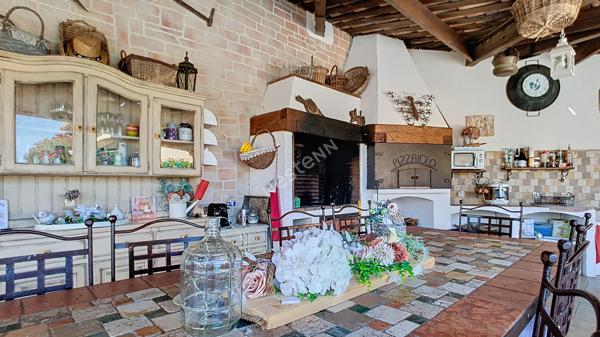 Terrain à bâtir à Gignac-la-Nerthe avec piscine - 269 000 €