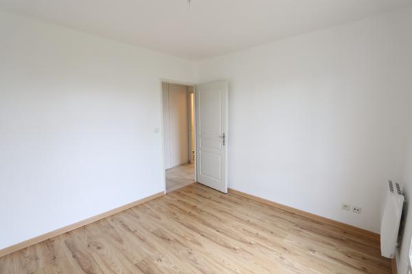 Bel appartement avec balcon - 3 pièces - 64 m² - Saint Jean de La Ruelle