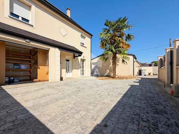 MAISON 6 PIÈCES 150 M²  SAINT-FARGEAU-PONTHIERRY, MAISON RÉCENTE AVEC JARDIN ET STATIONNEMENTS