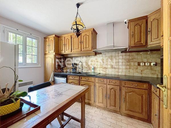 Bouc Bel Air - 4 pièce(s) - 84.75 m2 - secteur La salle, 1169m² de terrain, piscine, grand sous sol de 90m²