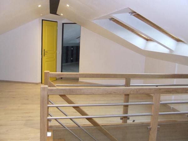 Grand pavillon de plain-pieds avec garage et piscine !