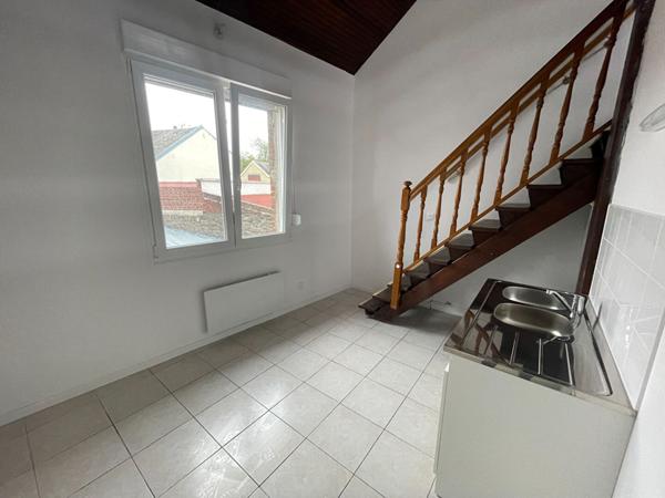 À louer : Appartement 2 pièces à Saint Quentin quartier d'Isle.