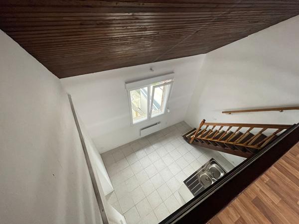 À louer : Appartement 2 pièces à Saint Quentin quartier d'Isle.