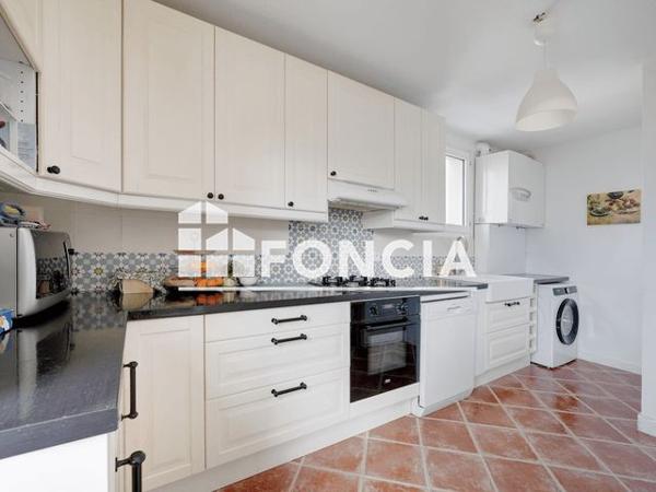 À vendre Appartement 4 pièces 83.59 m² - Le Plessis-robinson 92350