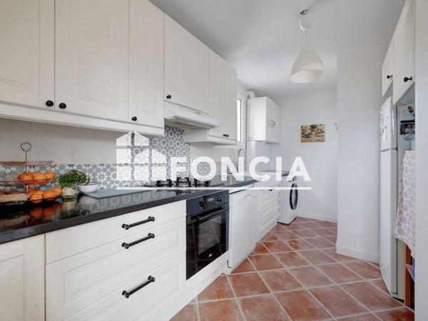 À vendre Appartement 4 pièces 83.59 m² - Le Plessis-robinson 92350