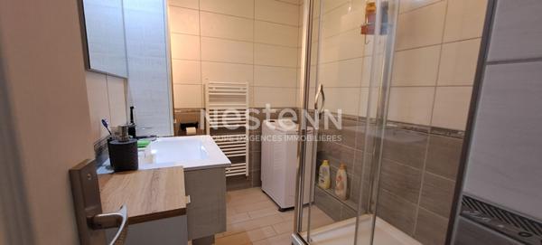 Charmant appartement 3 pièces à vendre à Étampes, proche RER C et écoles avec un parking, une cave et un grenier
