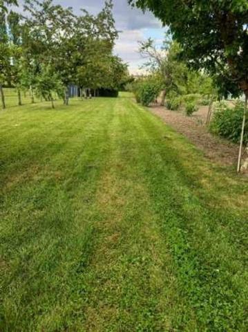 Terrain 1750m² constructible et borné