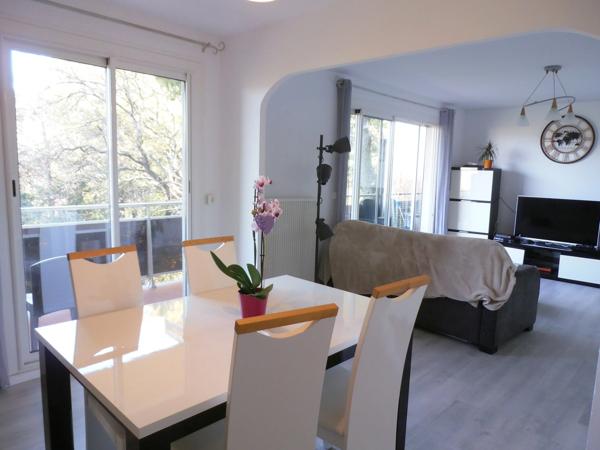 Appartement à Vendre 5 pièces MARSEILLE 10EME ARRONDISSEMENT