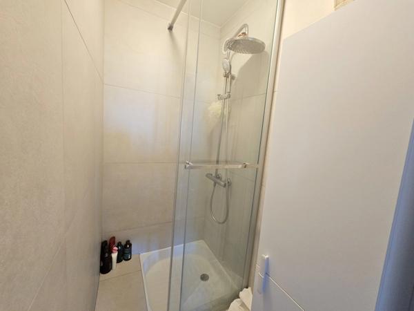 Appartement à Vendre 5 pièces MARSEILLE 10EME ARRONDISSEMENT