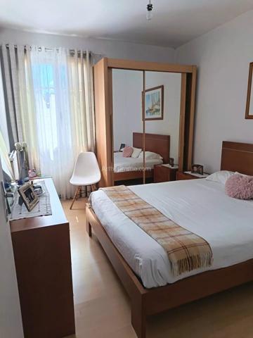 Vente                                                      Appartement
                        
                     3 pièces                      73 m2                     à Ajaccio