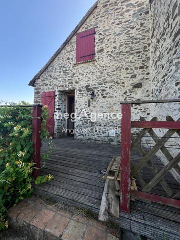 Maison à Fresnay-sur-Sarthe, 72130 - 5 pièces 140m²