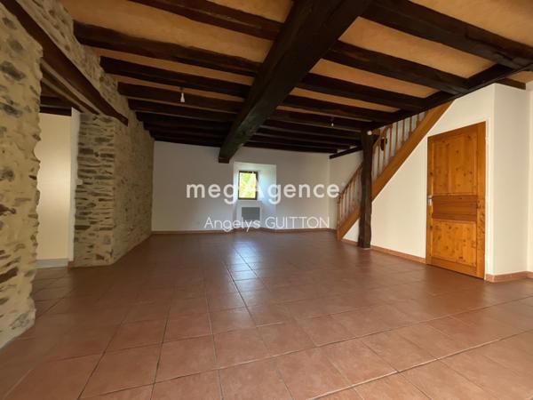 Maison à Fresnay-sur-Sarthe, 72130 - 5 pièces 140m²