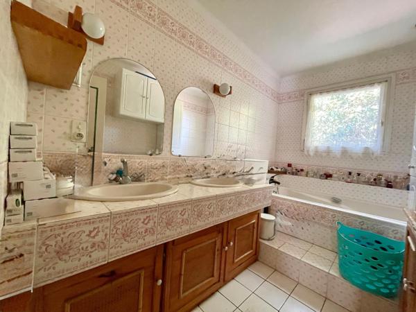 Maison familliale 143 M2 1500 M2 de terrain
