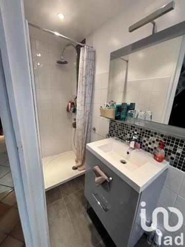 Maison rustique 4 pièces de 93 m² à Vals-les-Bains (07600)