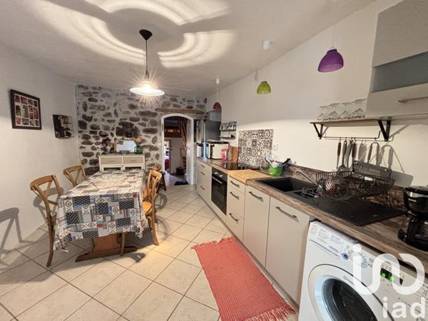 Maison rustique 4 pièces de 93 m² à Vals-les-Bains (07600)