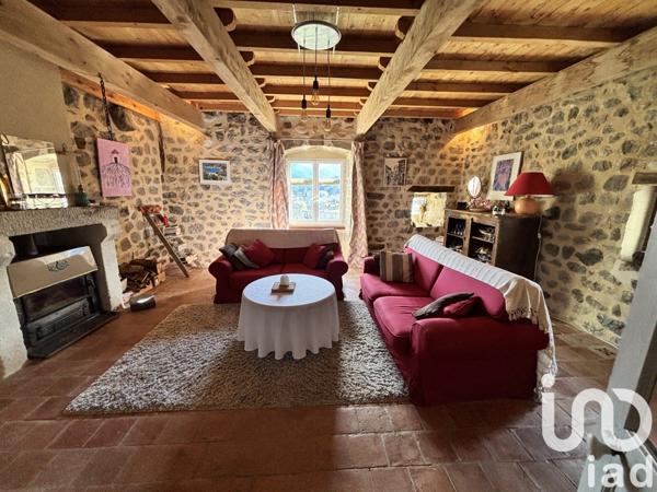 Maison rustique 4 pièces de 93 m² à Vals-les-Bains (07600)