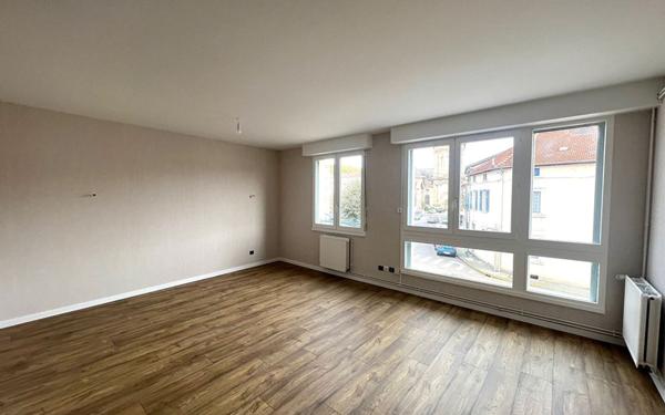 Appartement à vendre    3 pièces •  Bar-le-Duc