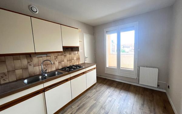 Appartement à vendre    3 pièces •  Bar-le-Duc
