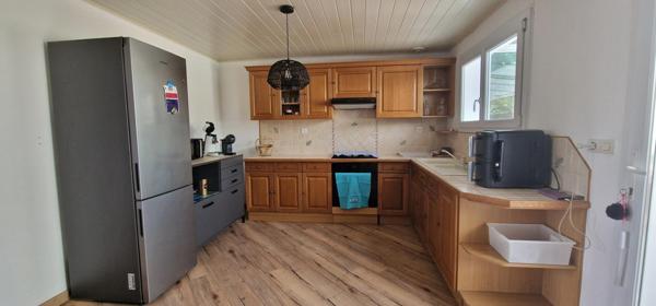 Maison avec 4 chambres garage et jardin