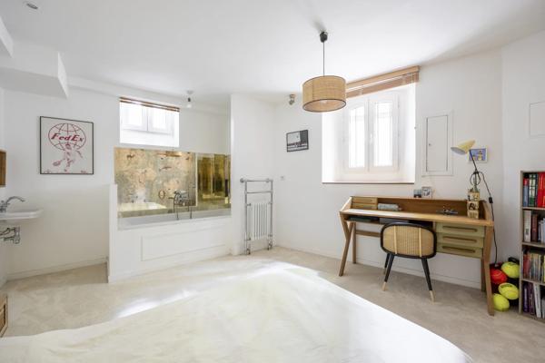 Appartement Paris 18e - ABBESSES / LEPIC