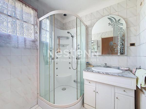 Maison de charme annees 60 avec jardin et dependance ? Fort potentiel a Morangis