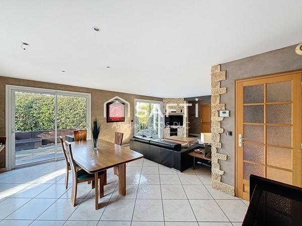 Maison 6 pièces 150 m² - PESSAC (33600)