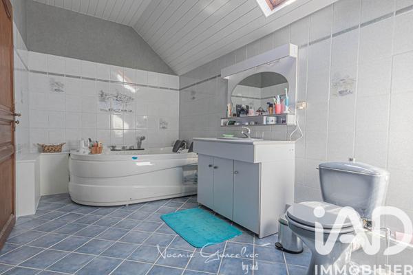 Maison à vendre 6 pièces 160 m² Mantes-la-Jolie