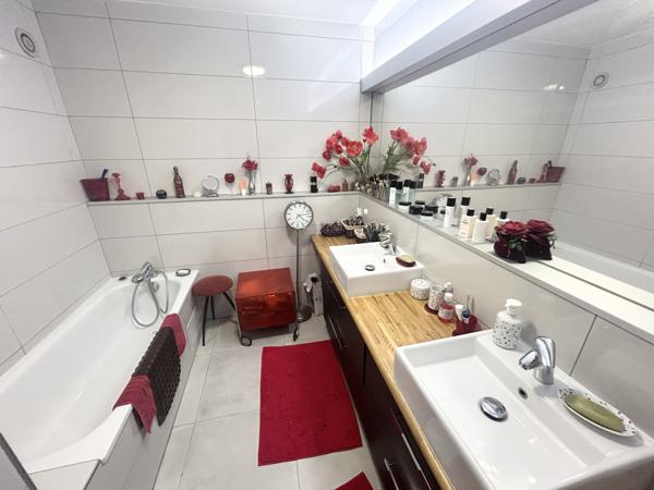 Appartement 4 pièces - 91 m² Exclusivité efficity