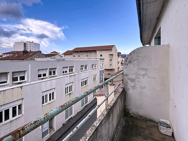 VALENCE T3 rue Baudin avec cave et Balcon