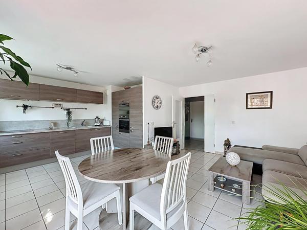 Appartement 3 pièces traversant