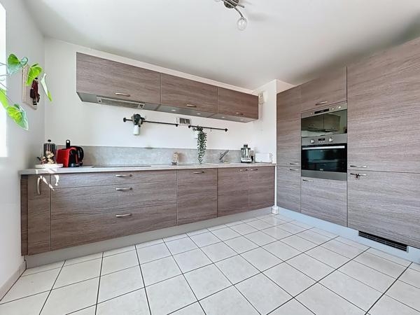 Appartement 3 pièces traversant